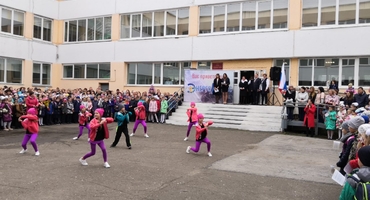 СОШ №59 (01 сентября 2019 года). Фото