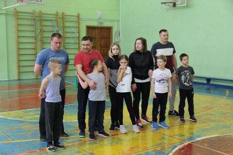 Веселые старты "Спортивная семья" (1Г, 2Г, 2Д, 3Г классы) (СОШ №59) (октябрь 2019 года)