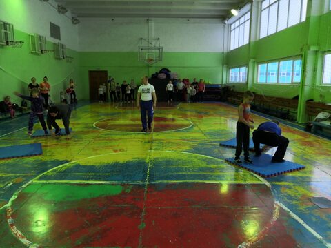 Веселые старты "Спортивная семья" (1Г, 2Г, 2Д, 3Г классы) (СОШ №59) (октябрь 2019 года)