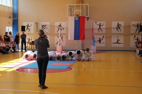 Показательные выступления в школе №111